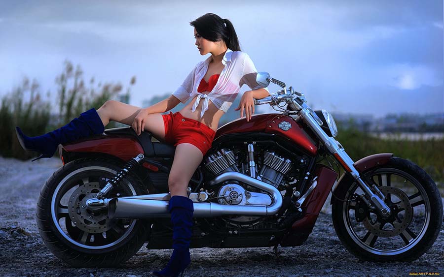 Beautiful girls and motorcycles in Monte Carlo