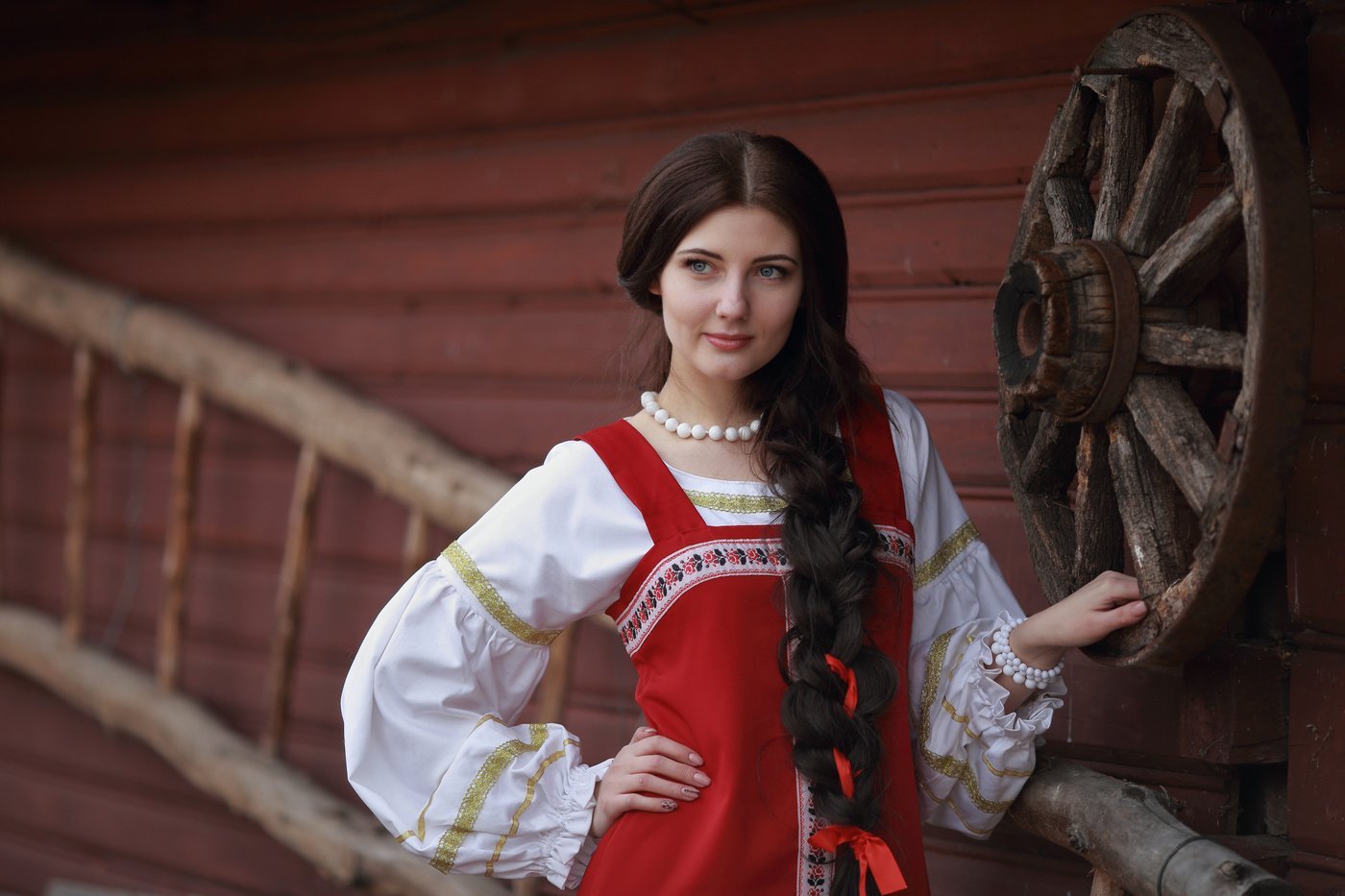 Girls in Slavic costumes in Monte Carlo